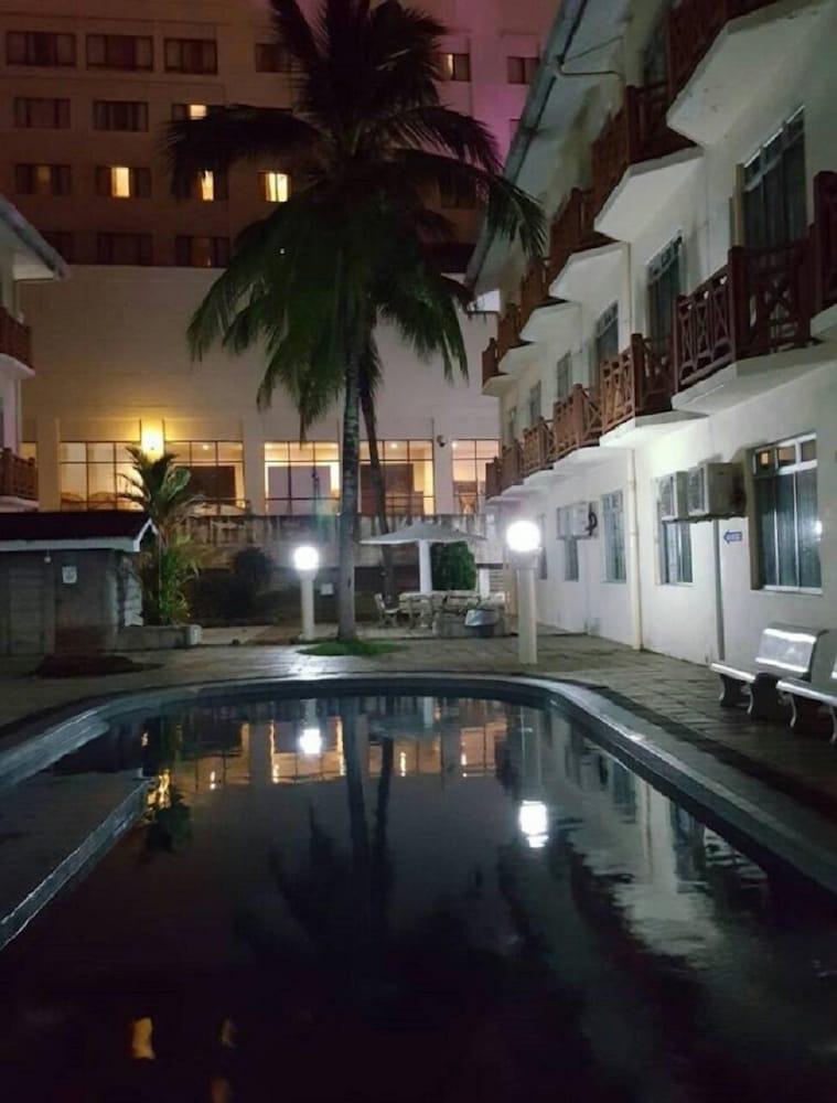Hotel Seri Malaysia Куантан Екстериор снимка