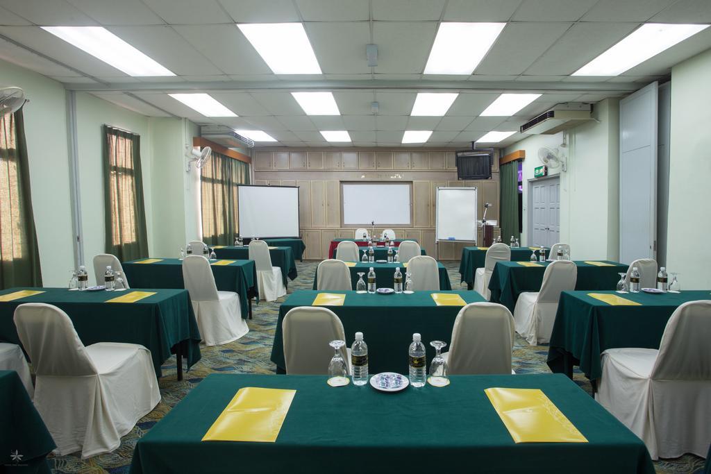 Hotel Seri Malaysia Куантан Екстериор снимка