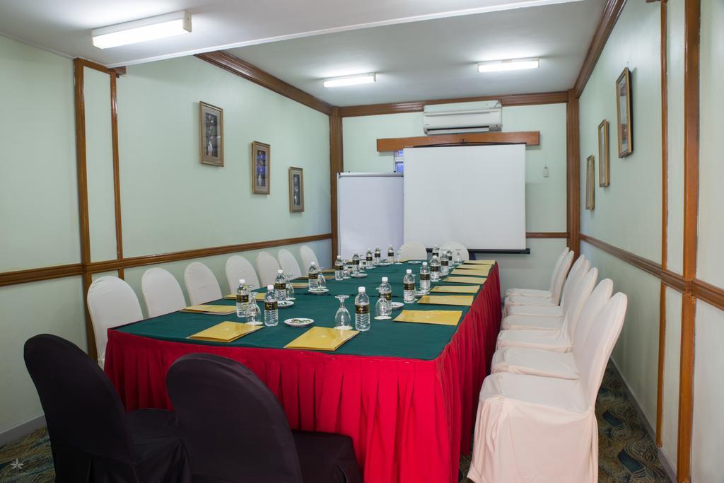 Hotel Seri Malaysia Куантан Екстериор снимка